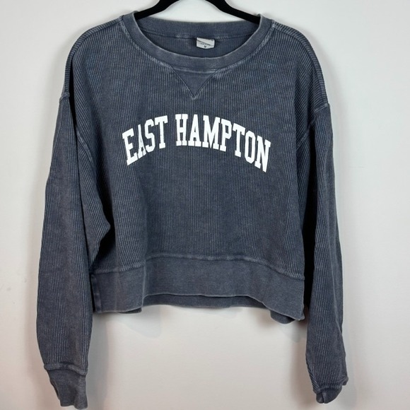 Chicka-d The Lyne Crop Grey East Hampton Graphic Sweatshirt Womens Med Oversized - Picture 1 of 10